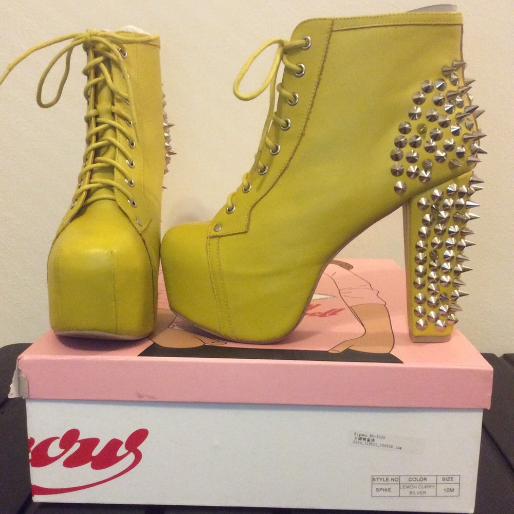 JEFFREY CAMPBELL Lita in Lemon NEW in box